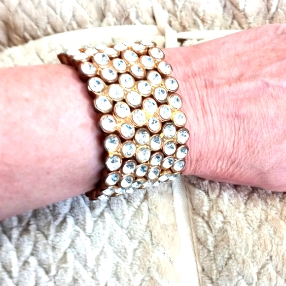 💞SALE!💞 Vintage Heavy RHINESTONE STRETCH Bracelet - Estate Jewelry - Picture 3 of 7